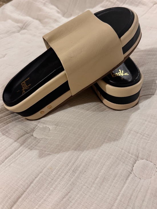beek Shoes - Beek Albatrose Cream and Black Platform Slide Sz 7